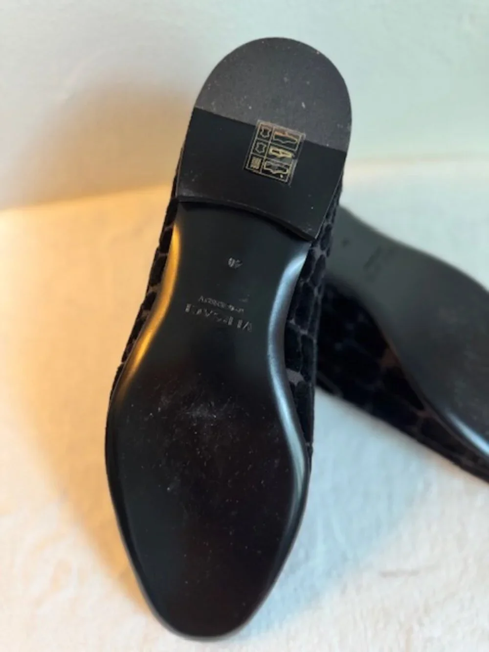 Versace Men’s Black Croc-Effect Velvet Loafers Size EU 40